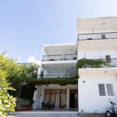 Apartmani Marta Tucepi Exterior photo