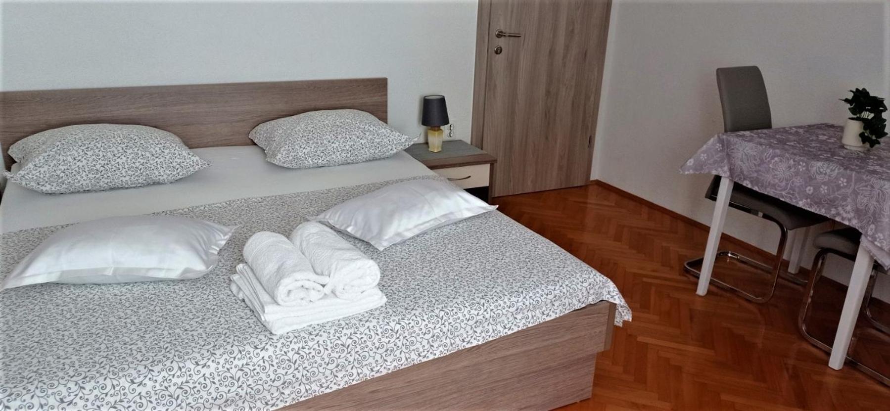 Apartmani Marta Tucepi Exterior photo