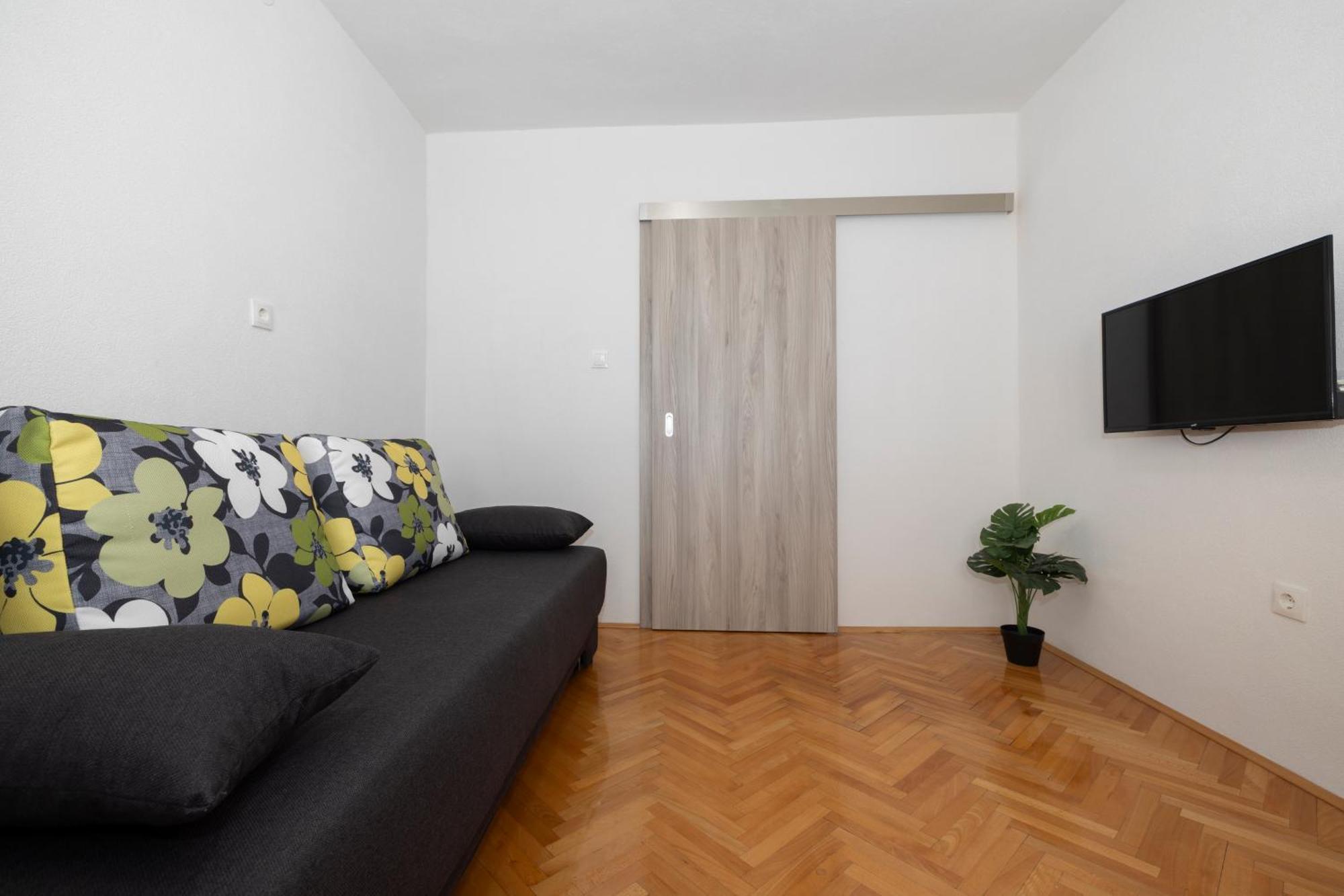 Apartmani Marta Tucepi Exterior photo